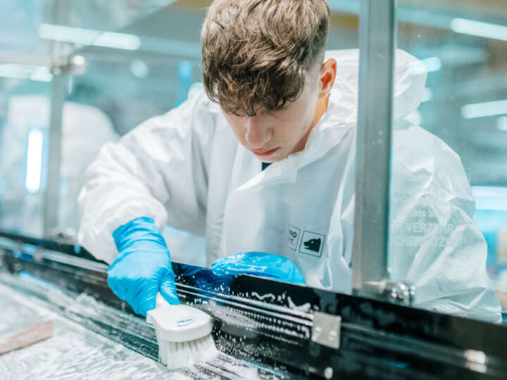 Darauf sollten Sie bei der Reinigung Ihrer Bedien- und Kühltheken achten