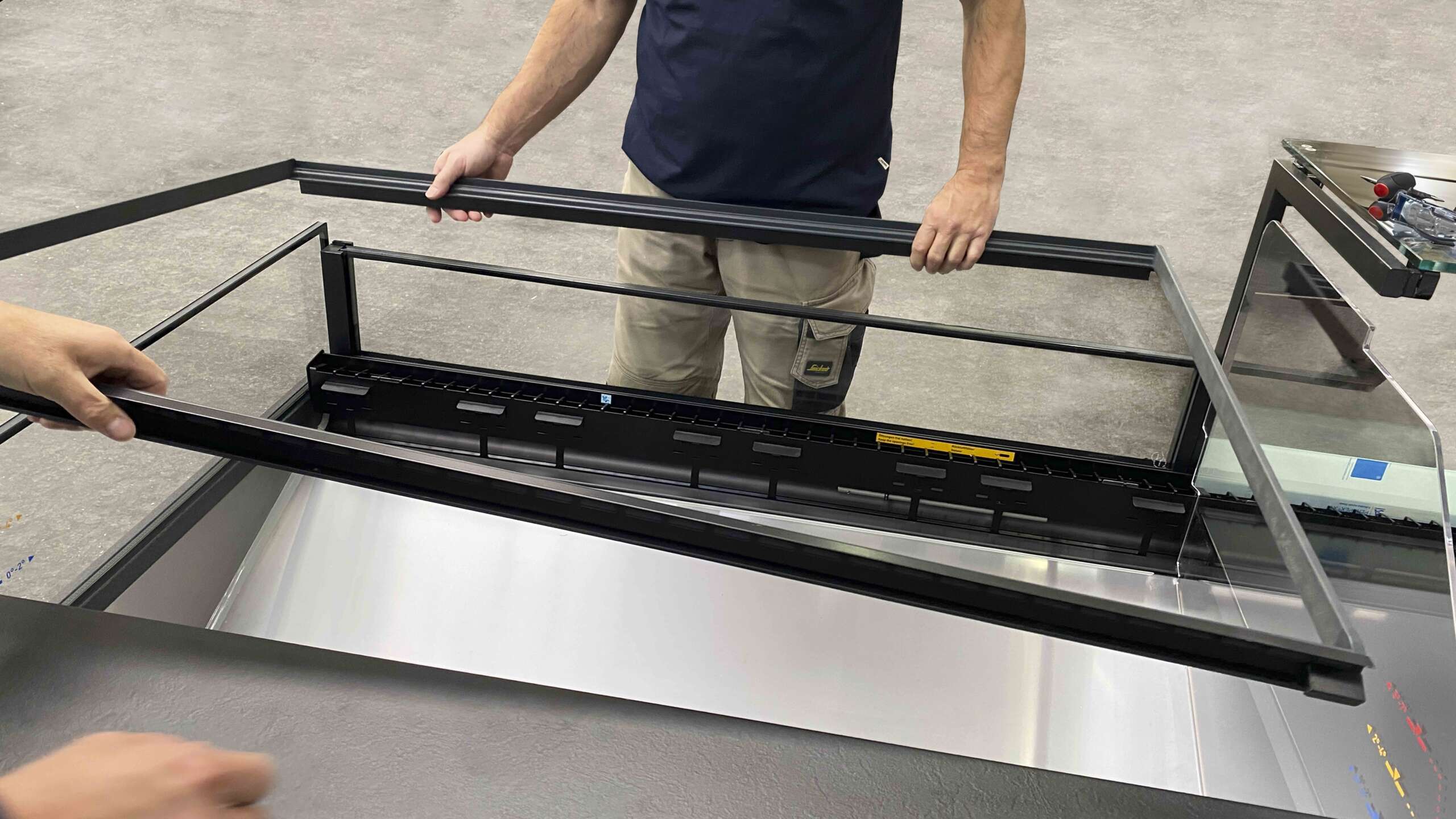 AICHINGER - AICHINGER SIRIUS® ECOplus: Umbaulösung mit Glas ...